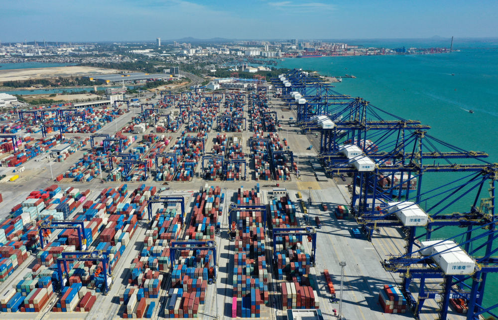 “加快建设具有世界影响力的中国特色自由贸易港”