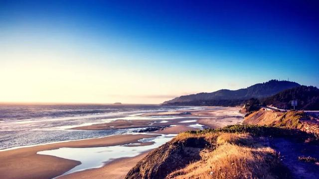 全国统一大市场建设向纵深推进（奋勇争先，决战决胜“十四五”）